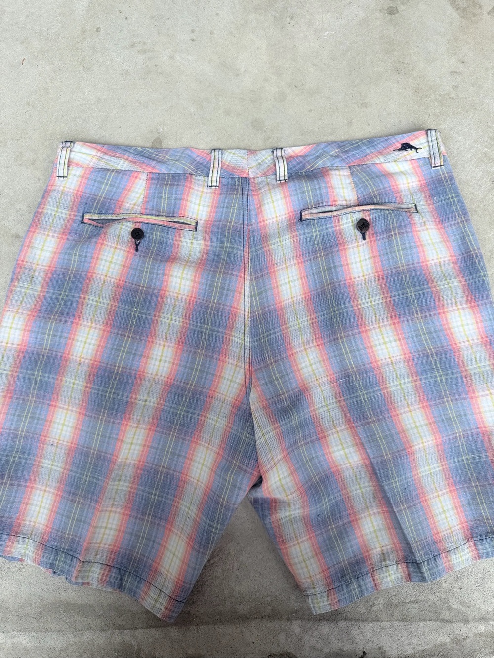 Tommy Bahama Linen Blend Plaid Shorts in Blue and Pink 10” inseam - Picture 6 of 6